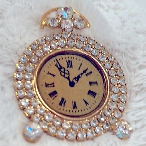 Vintage Clock face Rhinestone Brooch w Shimmering Gold base metal - New  - SALE